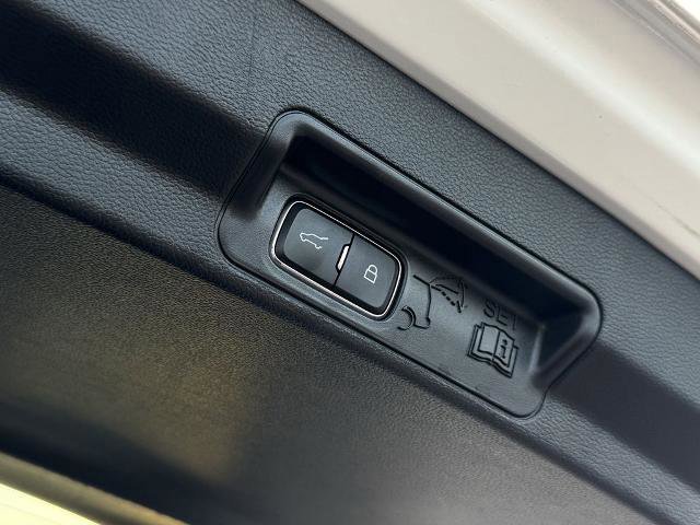 Certified 2022 Ford Explorer XLT image 10