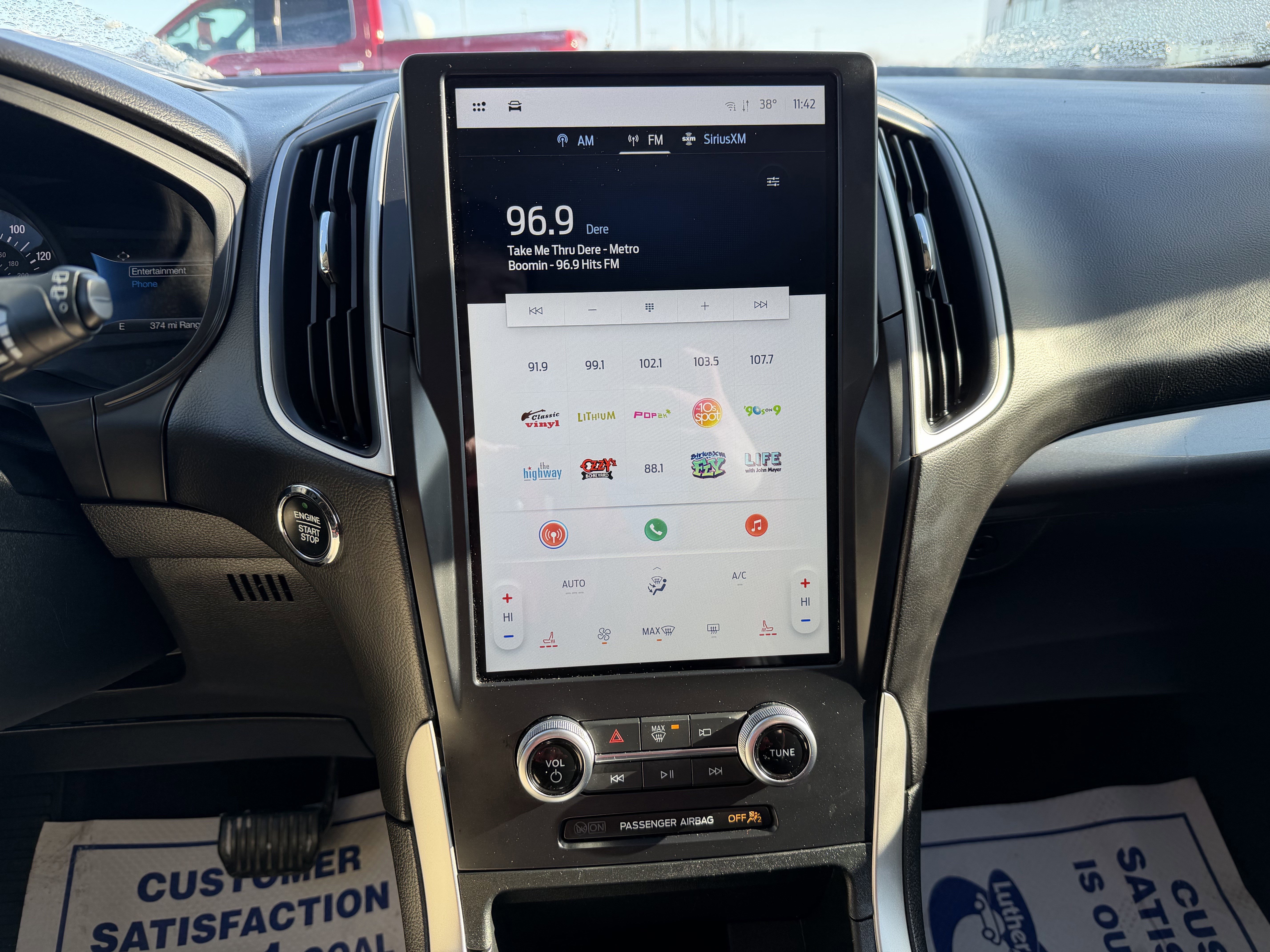 Certified 2024 Ford Edge SEL image 16