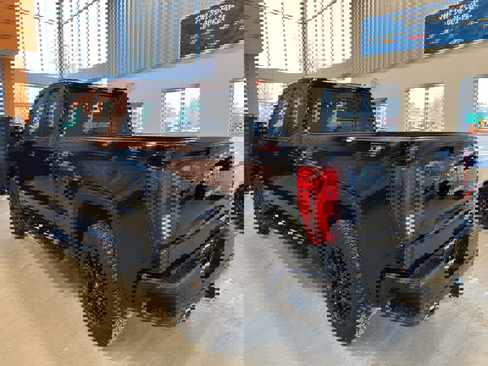 Used 2019 GMC Sierra 1500 Elevation image 3