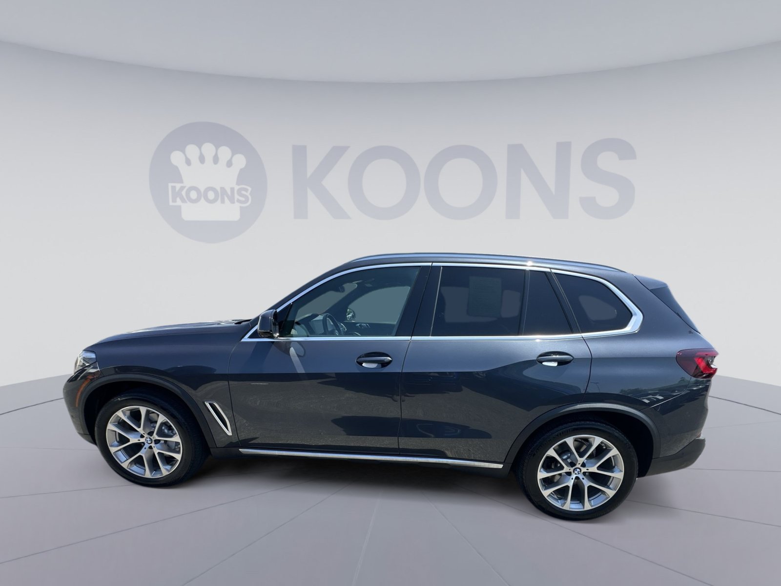 Used 2022 BMW X5 xDrive40i w/ Luxury Seating Package AWD/4WD image 13