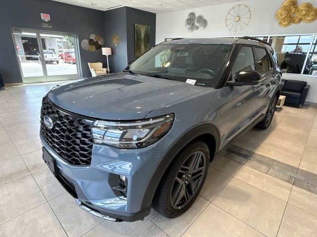 Certified 2025 Ford Explorer ST AWD/4WD image 7