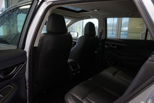 Used 2021 Subaru Outback Limited image 28