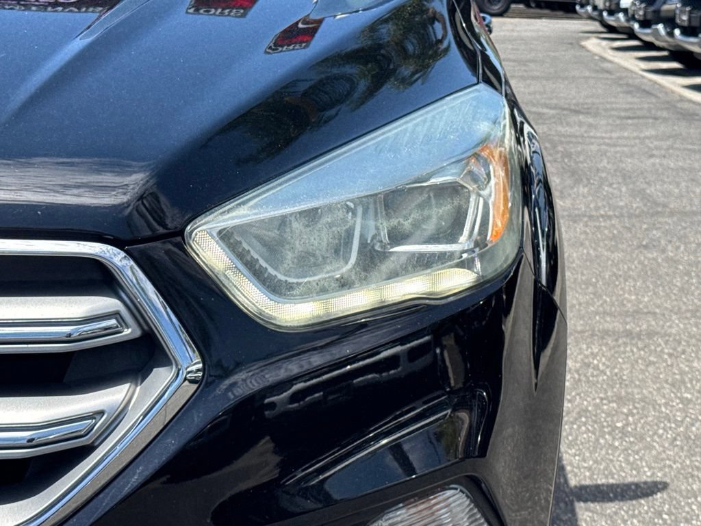 Certified 2017 Ford Escape Titanium FWD image 15