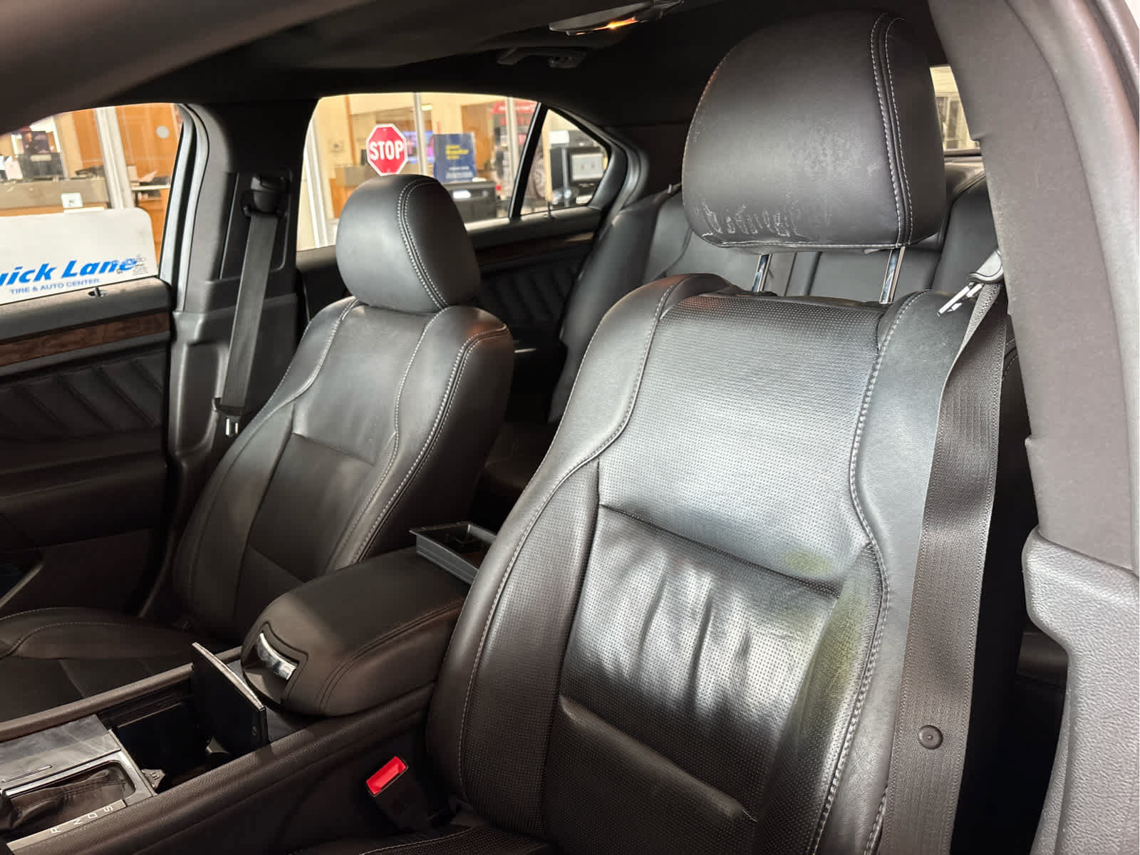 Certified 2018 Ford Taurus Limited AWD/4WD image 27