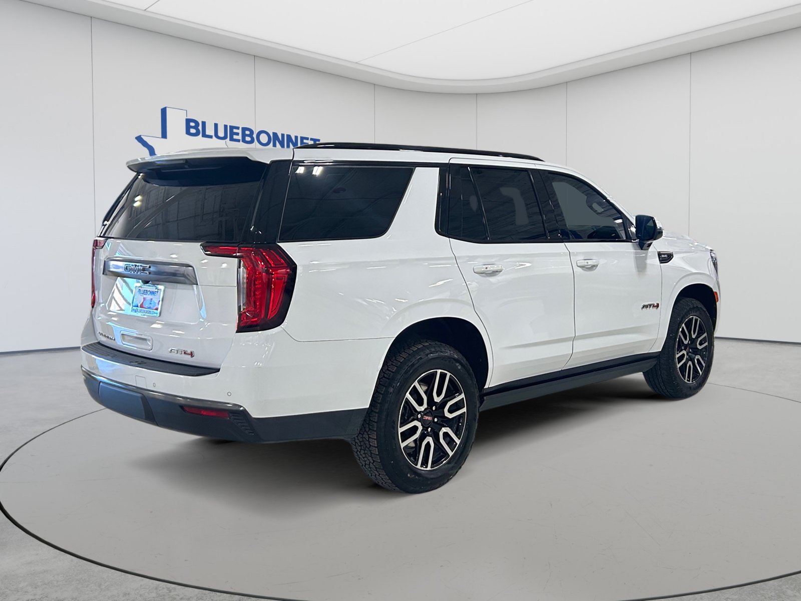 Used 2024 GMC Yukon AT4 w/ Max Trailering Package AWD/4WD image 5