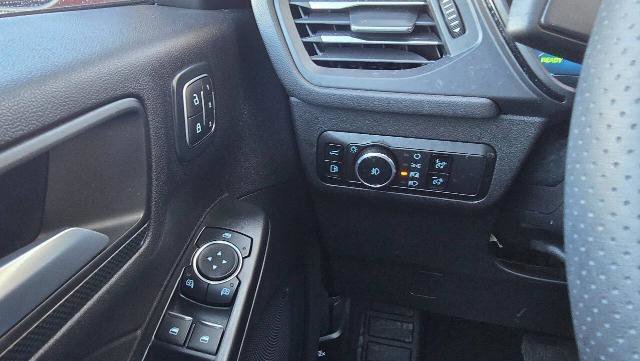 Certified 2025 Ford Escape ST-Line Elite image 13