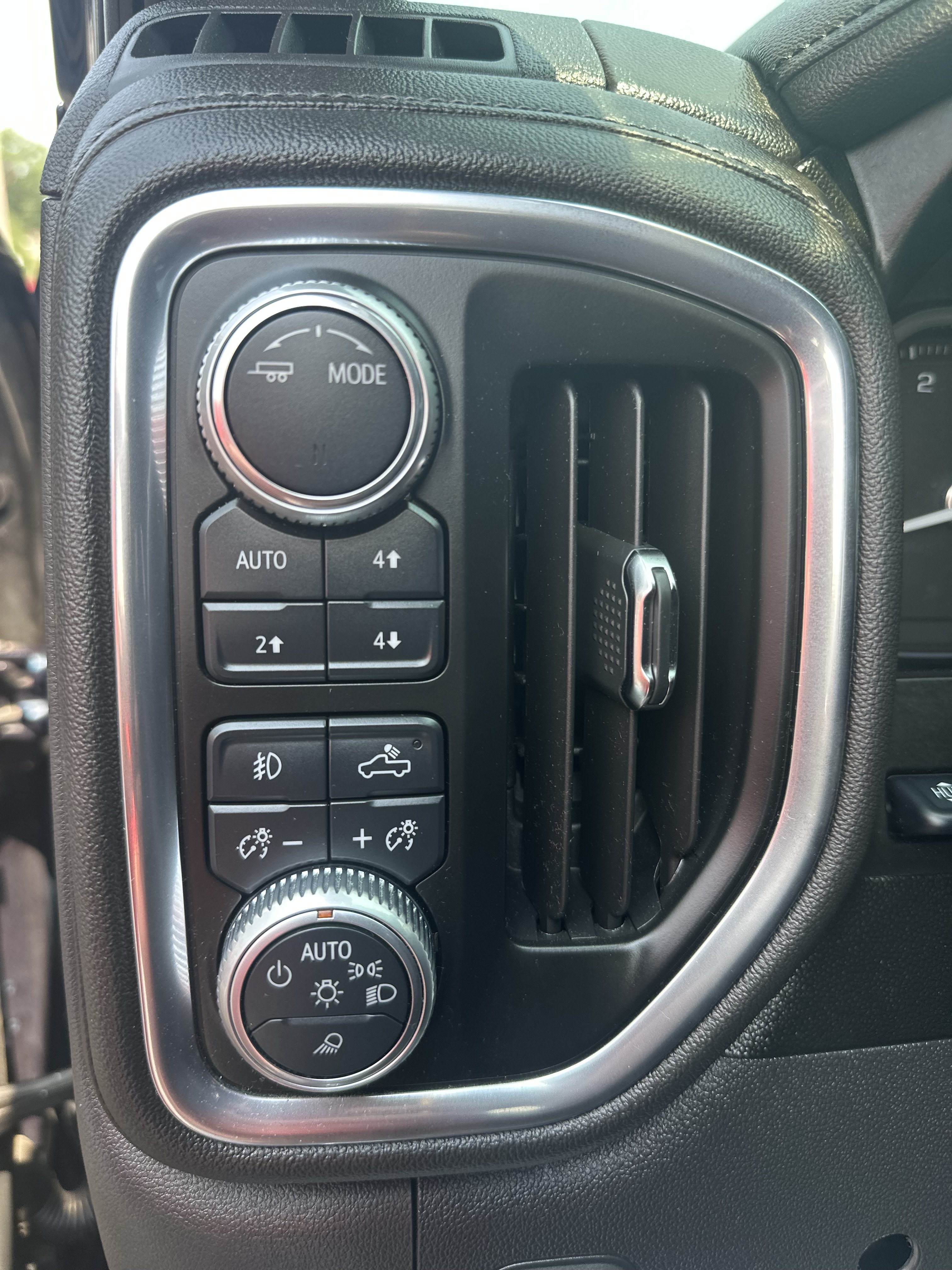 Used 2020 GMC Sierra 1500 Denali w/ Denali Ultimate Package AWD/4WD image 22
