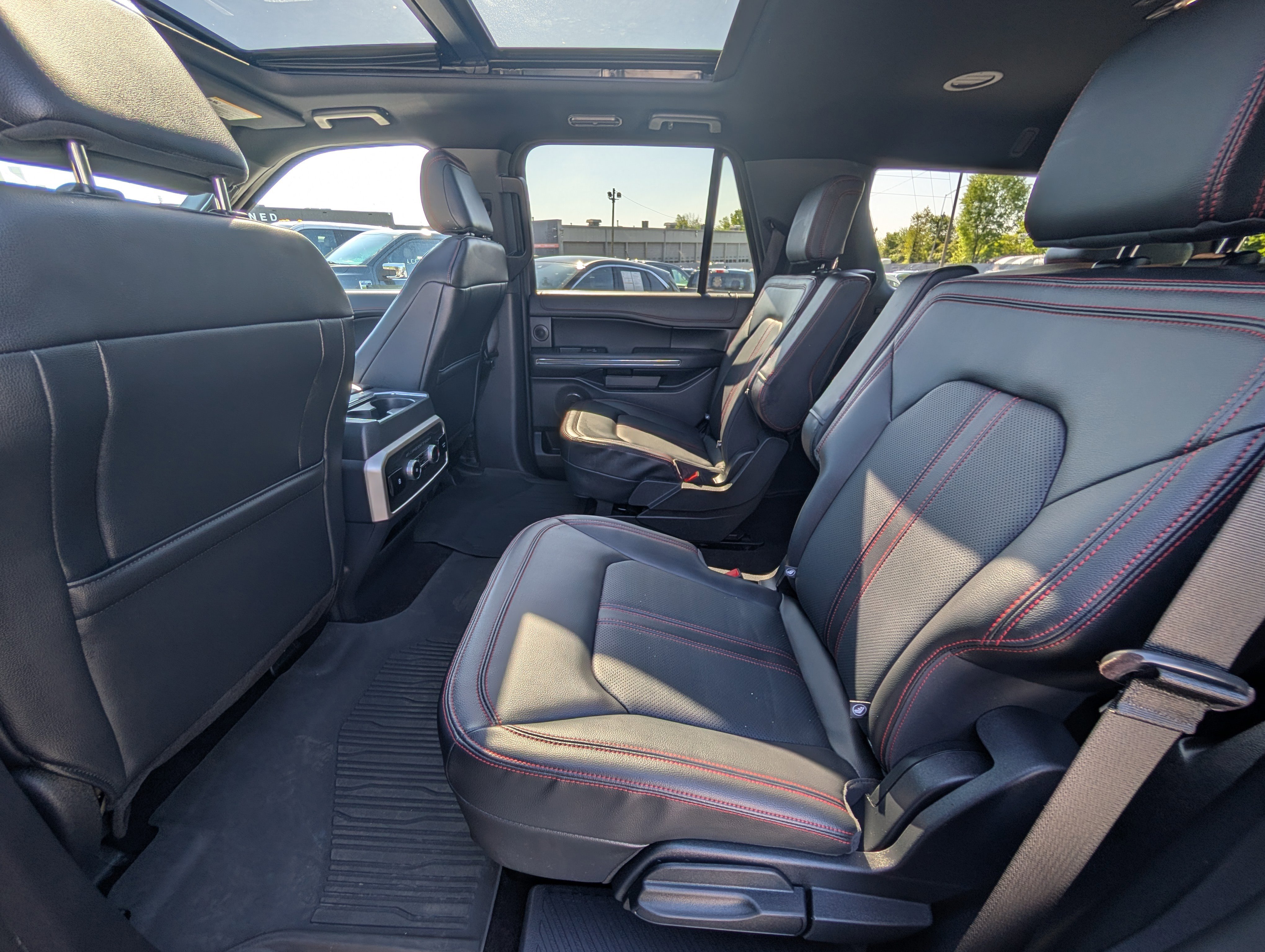 Certified 2023 Ford Expedition Limited AWD/4WD image 18