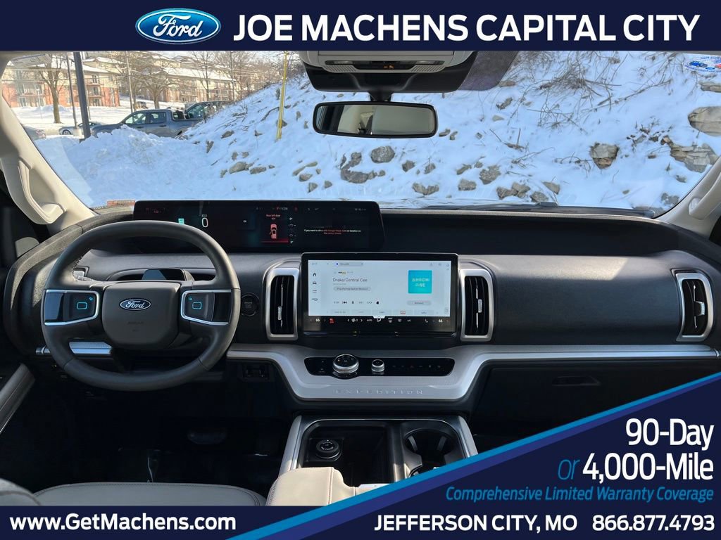 Certified 2025 Ford Expedition Active image 14