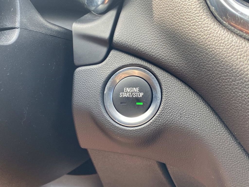 Used 2024 Chevrolet Equinox LT AWD/4WD image 30
