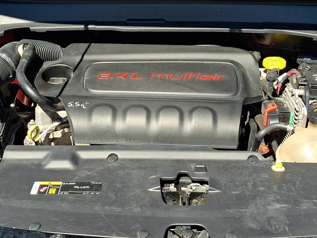 Used 2018 Jeep Compass Latitude w/ Popular Equipment Group AWD/4WD image 34