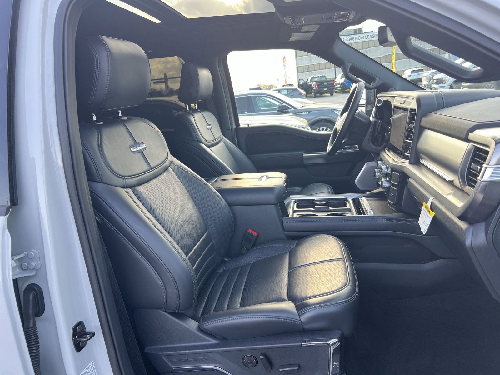 Certified 2025 Ford F350 Platinum w/ Tremor Off-Road Package image 30