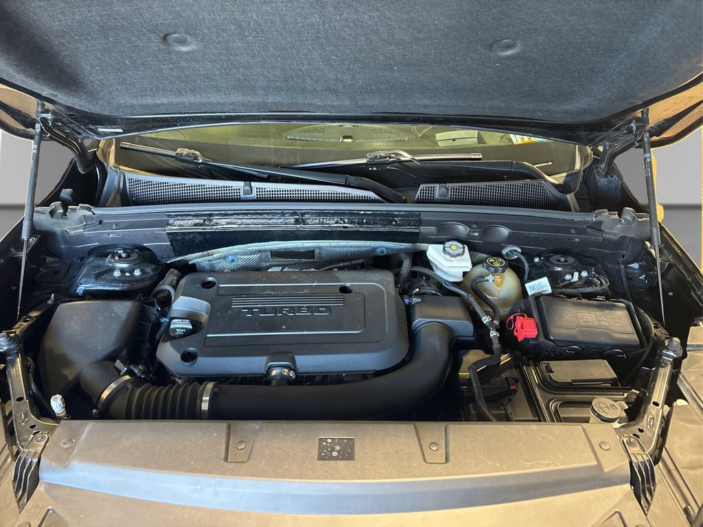 Used 2022 Buick Envision Avenir w/ Technology Package II AWD/4WD image 18