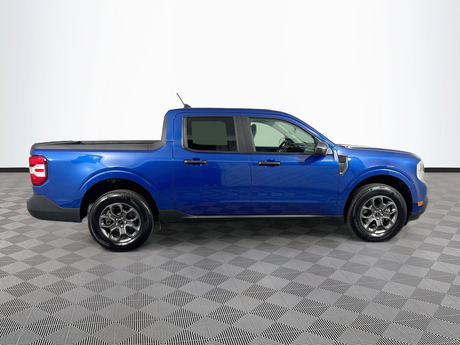 Certified 2024 Ford Maverick XLT w/ Equipment Group 300A Standard AWD/4WD image 8