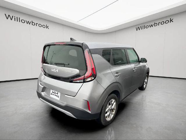 Used 2025 Kia Soul LX w/ LX Technology Package FWD image 5