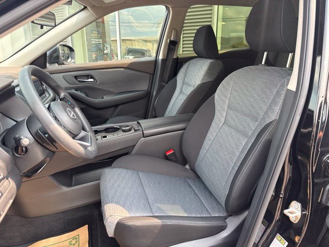 Used 2023 Nissan Rogue SV AWD/4WD image 16
