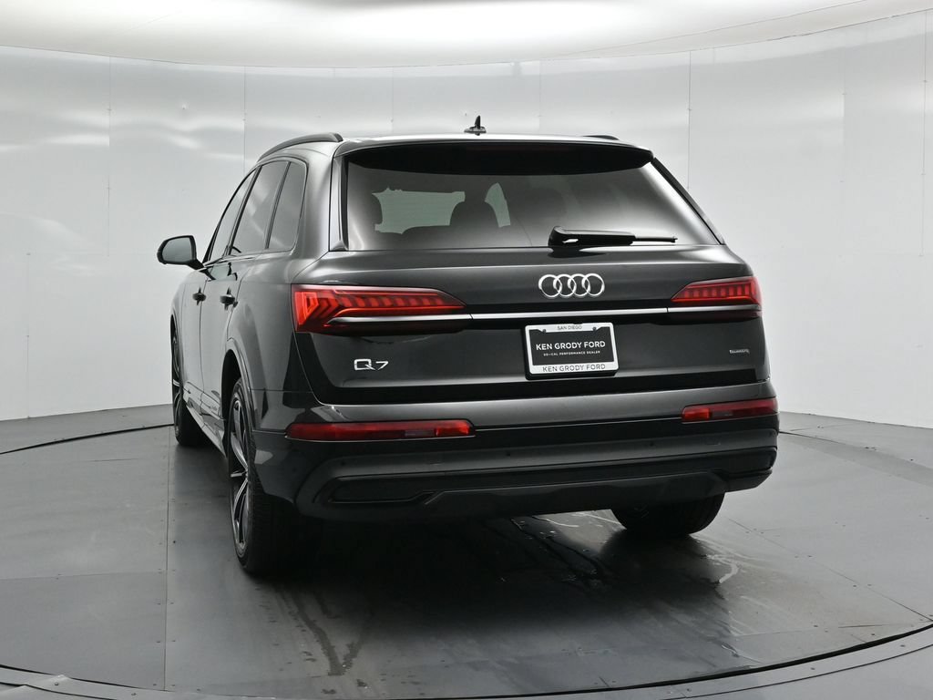 Used 2022 Audi Q7 3.0T Premium Plus w/ Premium Plus Package AWD/4WD image 29