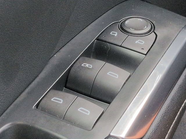 Used 2025 Chevrolet Traverse LT w/ Enhanced Driving Package FWD image 23