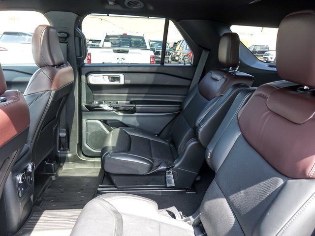 Certified 2023 Ford Explorer Platinum w/ Technology Package AWD/4WD image 16