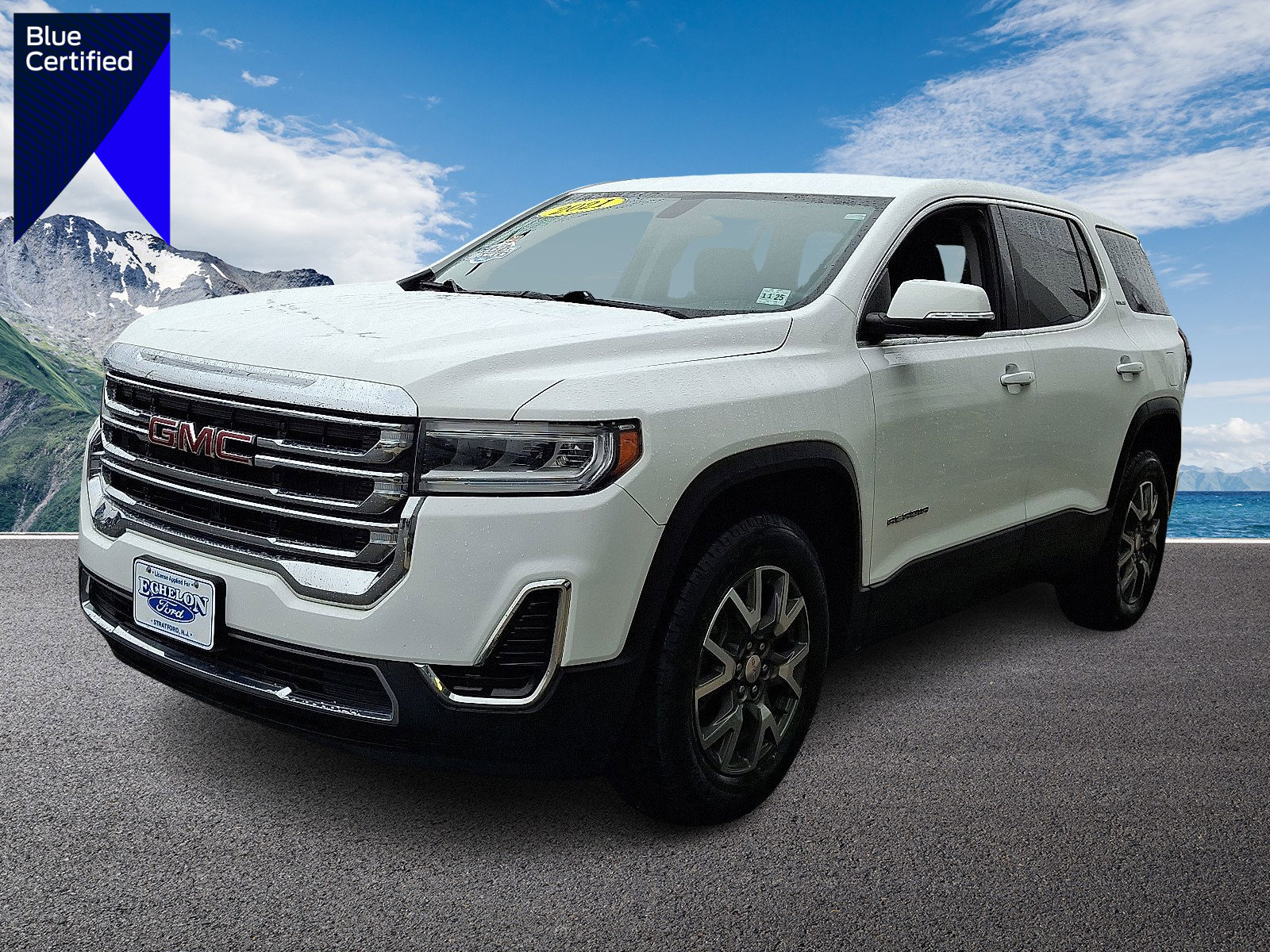 Used 2021 GMC Acadia SLE image 1