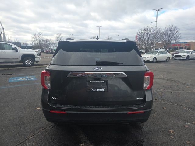 Certified 2020 Ford Explorer XLT image 8