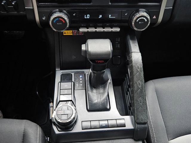 Used 2024 Toyota Tacoma TRD Off-Road w/ TRD Off Road Upgrade Package AWD/4WD image 34