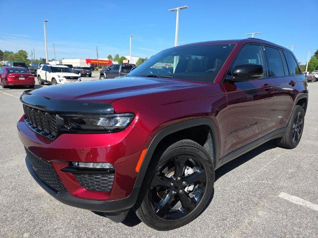 Used 2025 Jeep Grand Cherokee Limited w/ Black Appearance Package RWD image 3