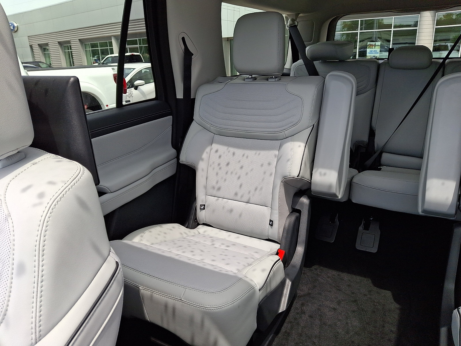 Certified 2026 Ford Expedition Max Platinum w/ Platinum Ultimate Package AWD/4WD image 17