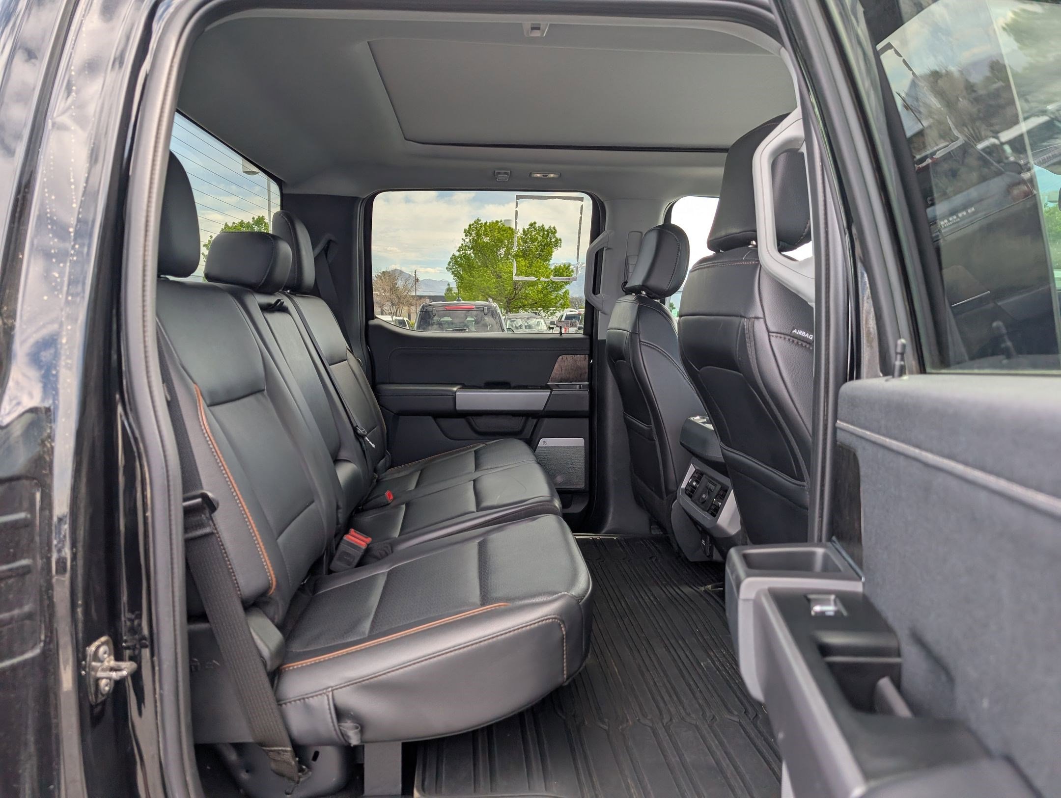 Certified 2025 Ford F350 Lariat image 35