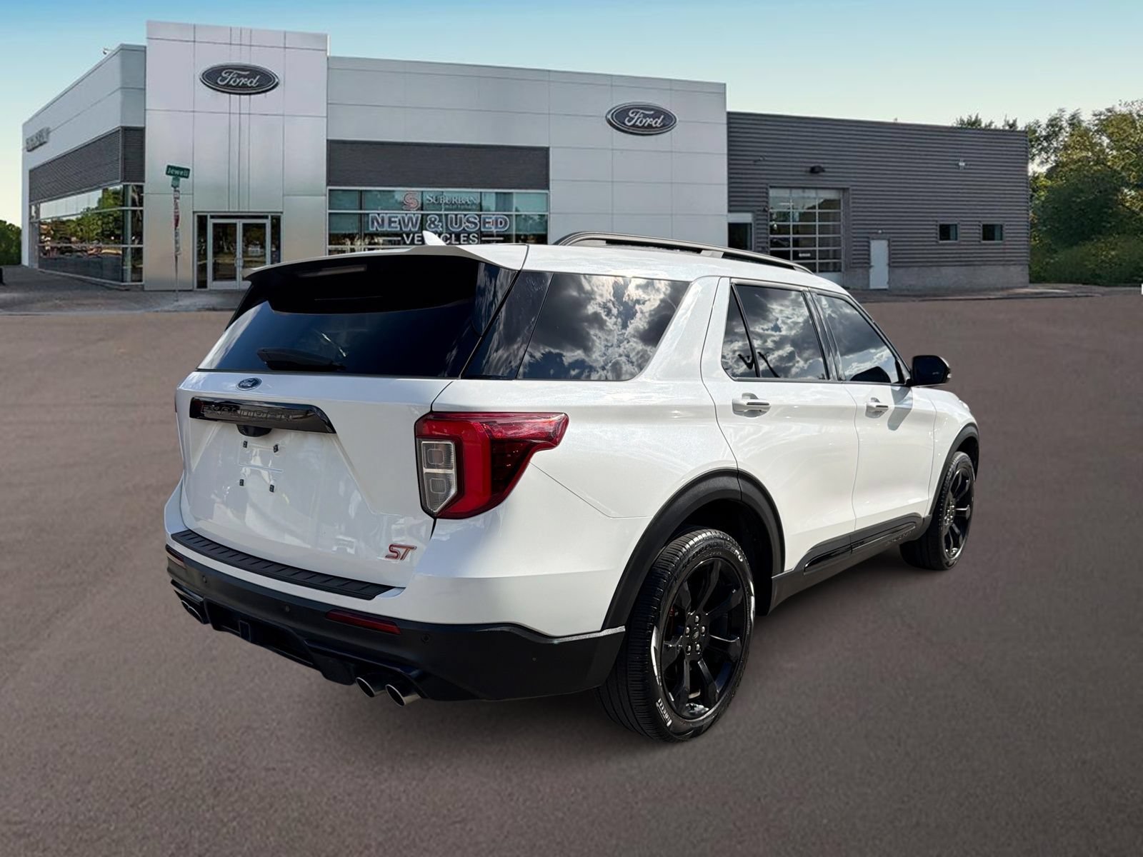 Certified 2024 Ford Explorer ST w/ Equipment Group 401A AWD/4WD image 11