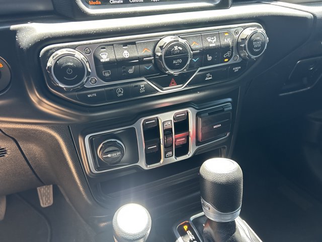 Used 2023 Jeep Gladiator Sport AWD/4WD image 31