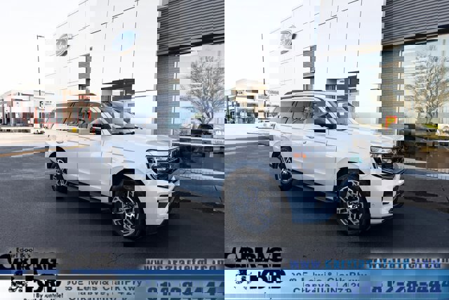 Certified 2025 Ford Expedition Active image 6