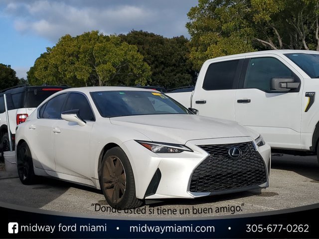 Used 2021 Lexus IS 300 image 4