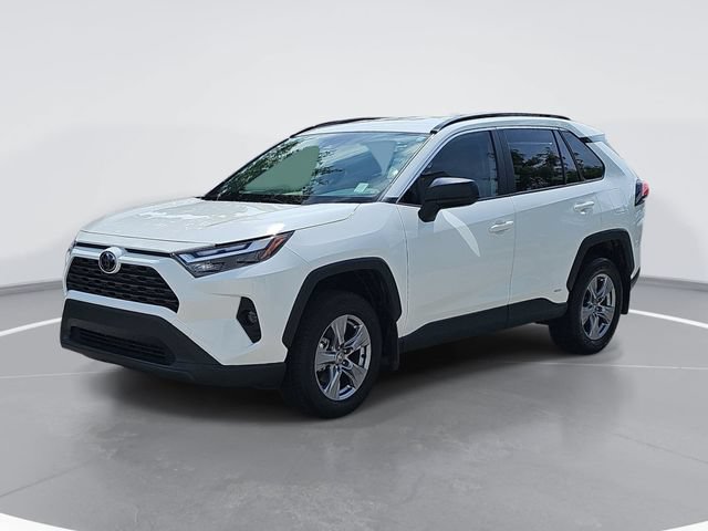 Used 2025 Toyota RAV4 LE AWD/4WD image 7