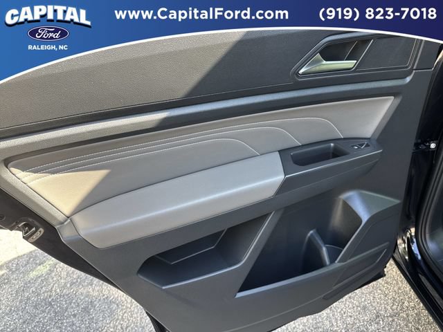 Used 2023 Volkswagen Atlas SE AWD/4WD image 17