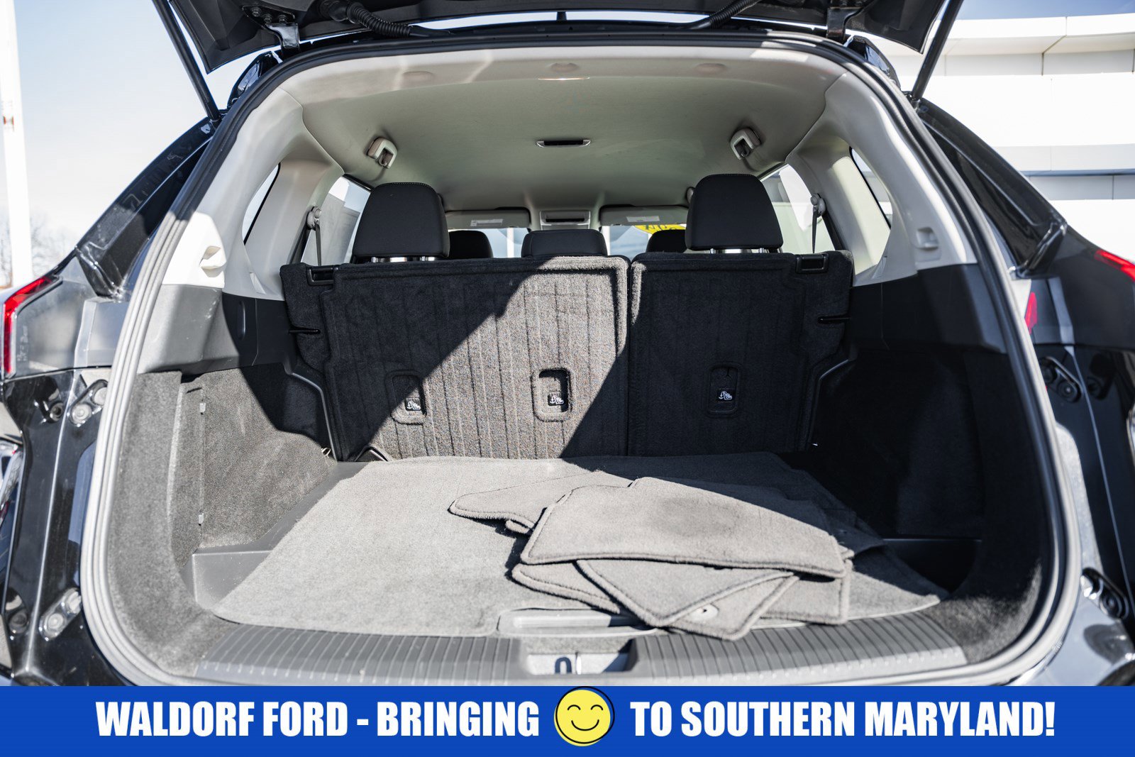 Used 2024 Nissan Rogue S image 9