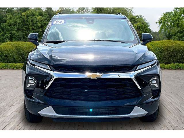 Used 2024 Chevrolet Blazer LT w/ Convenience Package FWD image 2