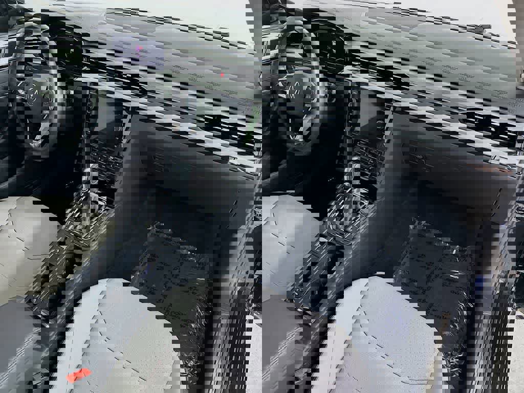 Used 2021 Volkswagen Arteon SE image 32