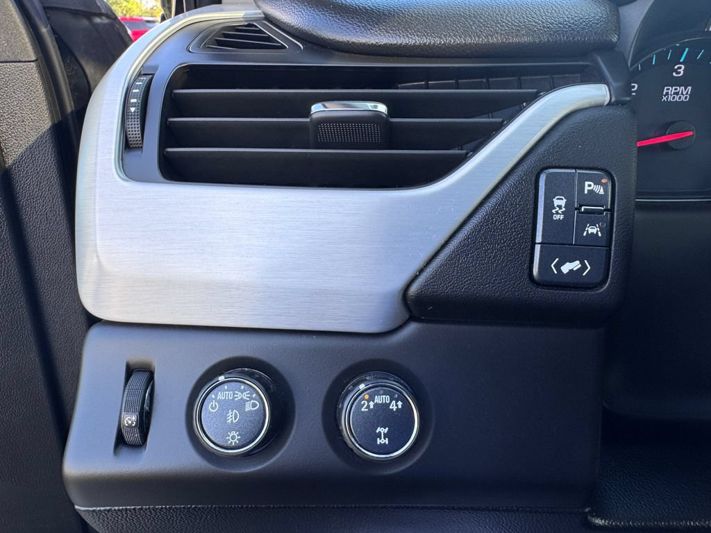 Used 2019 GMC Yukon XL SLT AWD/4WD image 30