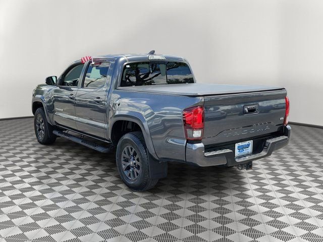 Used 2022 Toyota Tacoma SR5 w/ Technology Package RWD image 4