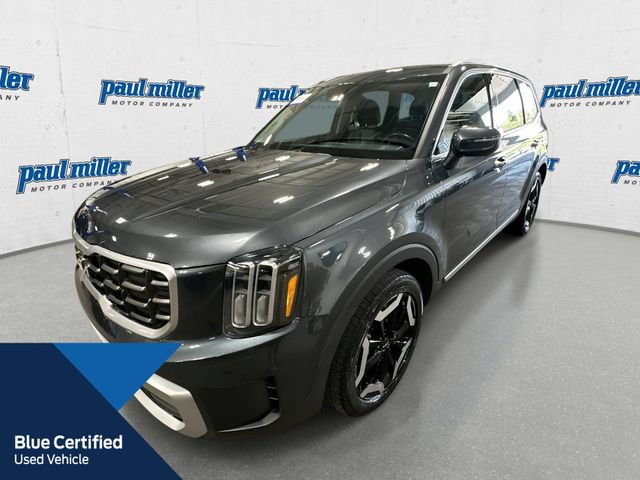 Used 2023 Kia Telluride S w/ S Sunroof Package