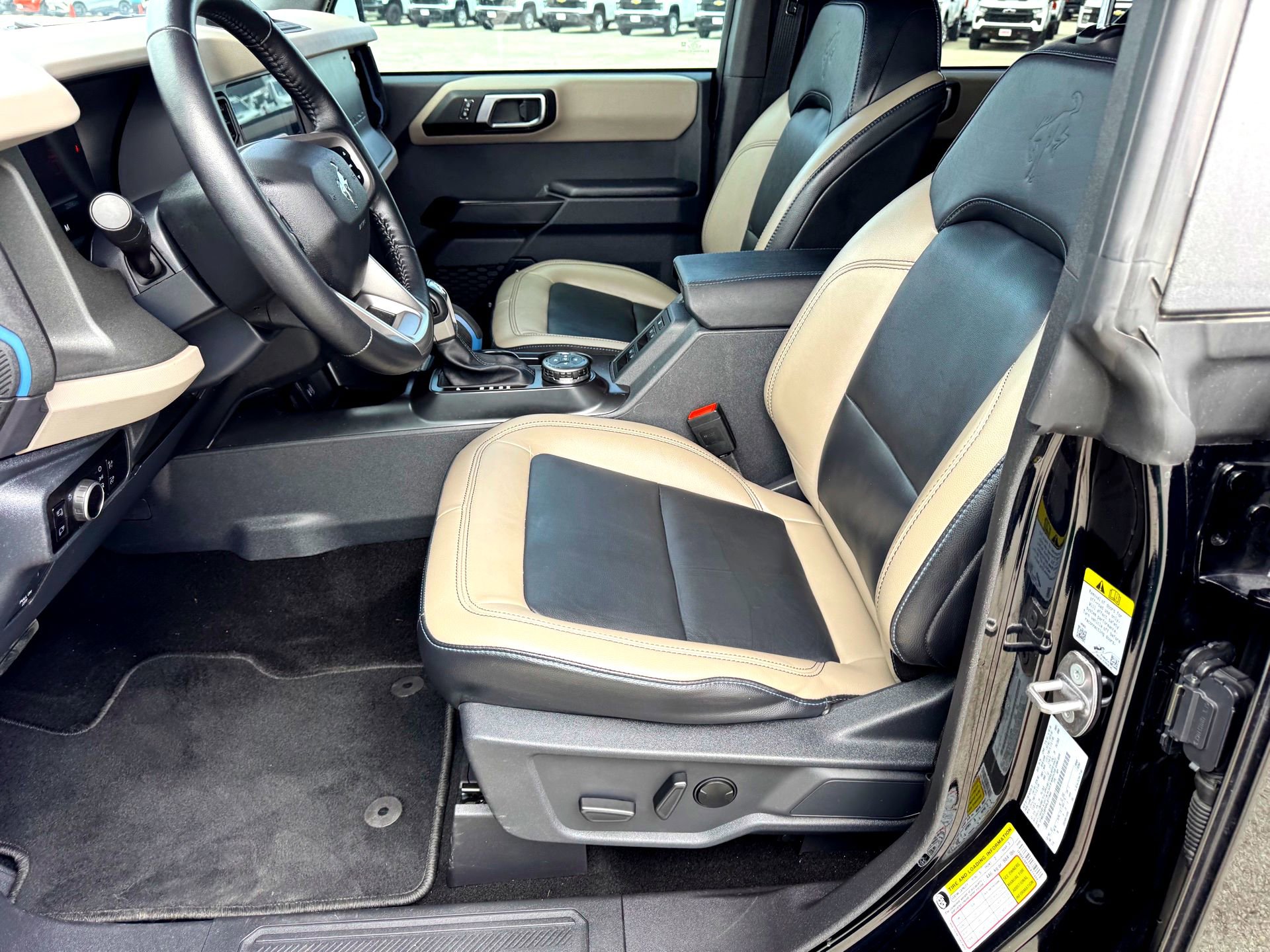 Certified 2024 Ford Bronco Wildtrak AWD/4WD image 12
