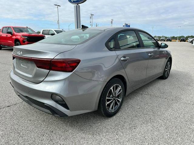 Used 2023 Kia Forte LXS FWD image 5