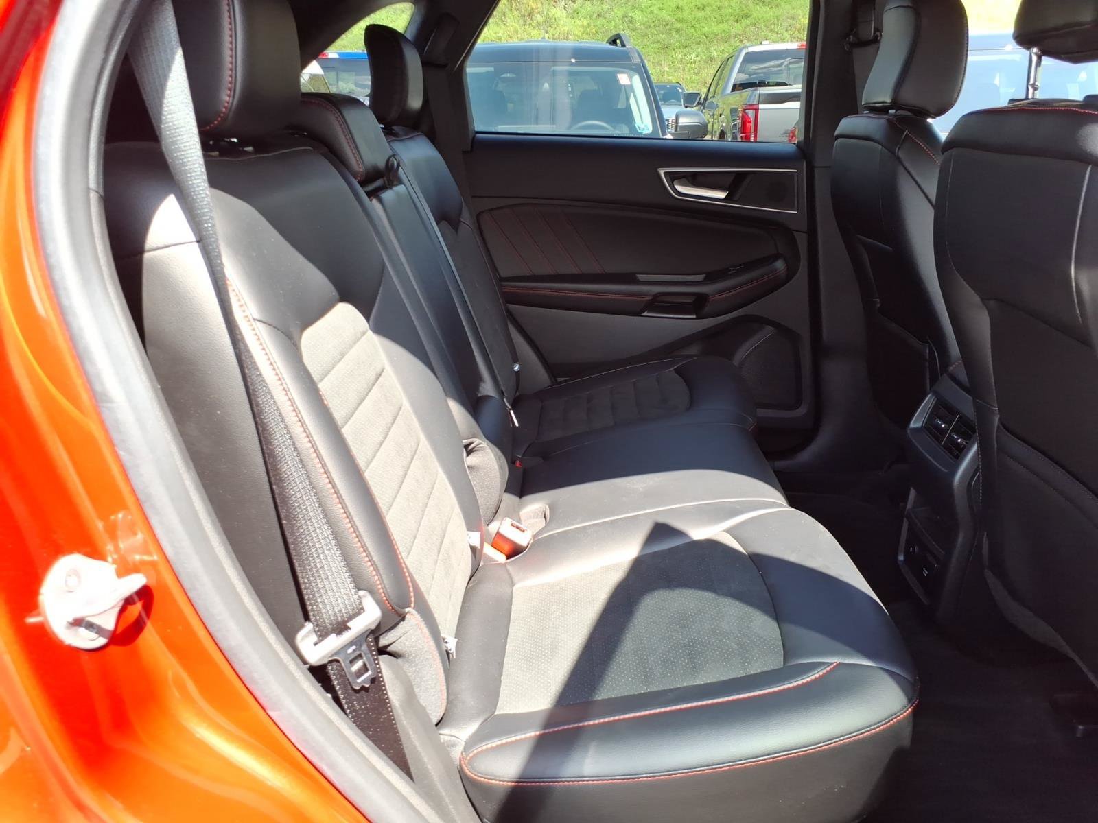 Certified 2023 Ford Edge ST-Line AWD/4WD image 9