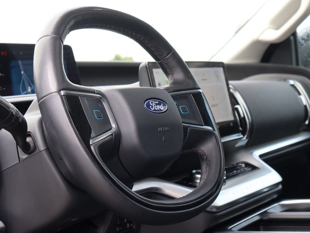 Certified 2025 Ford Expedition Max Platinum AWD/4WD image 27