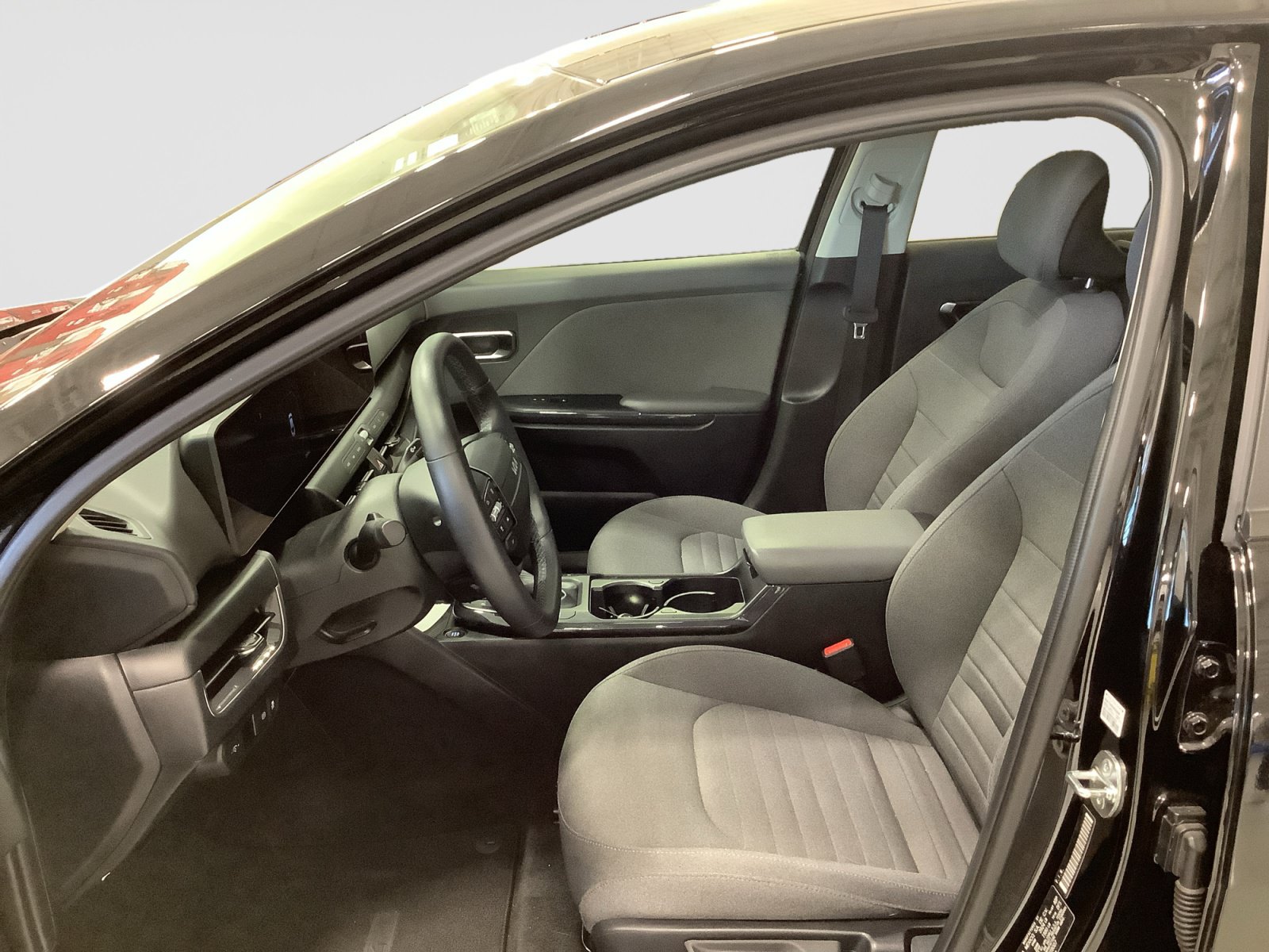 Used 2025 Kia K4 EX FWD image 11
