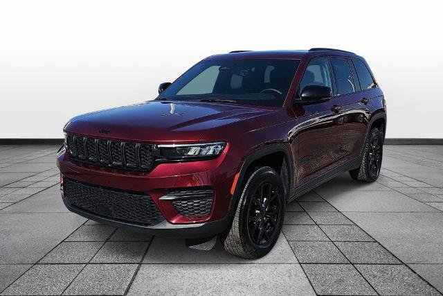 Used 2025 Jeep Grand Cherokee Altitude
