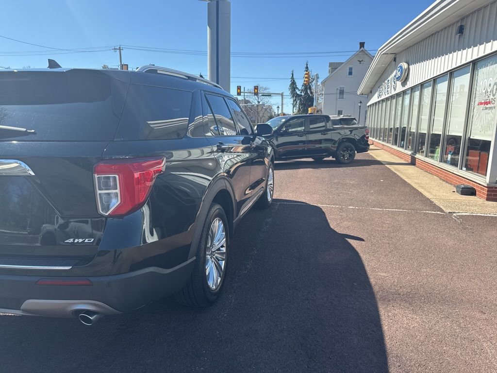 Certified 2021 Ford Explorer Limited w/ Equipment Group 301A AWD/4WD image 4