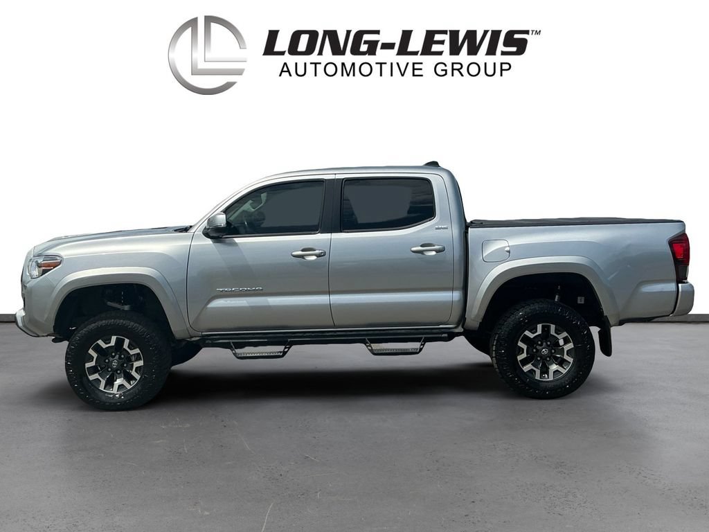 Used 2023 Toyota Tacoma SR5 AWD/4WD image 2