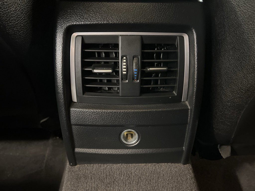 Used 2018 BMW 330i xDrive Sedan w/ Convenience Package image 30